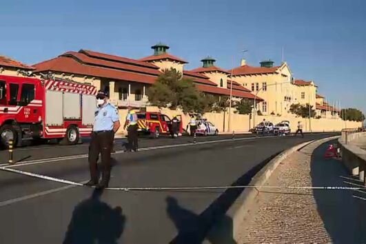 Jovem esfaqueado na praia de Santo Amaro em Oeiras