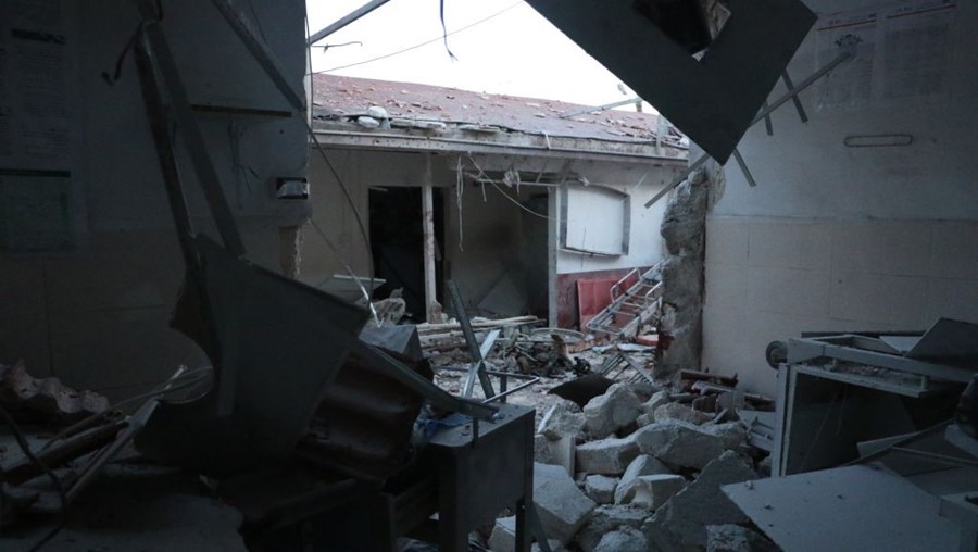 Ataque na Síria atinge hospital e provoca pelo menos 16 mortos