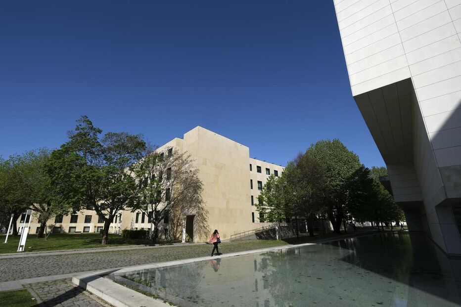 Fachada da Câmara Municipal de Matosinhos. Exterior.