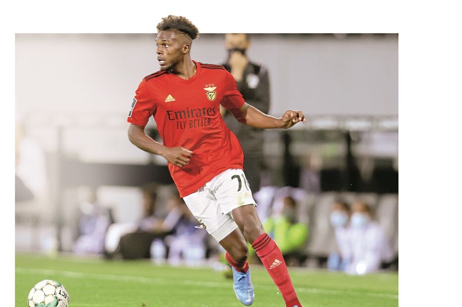 Nuno Tavares, de 21 anos, foi utilizado por Jorge Jesus em 25 jogos em todas as competições 