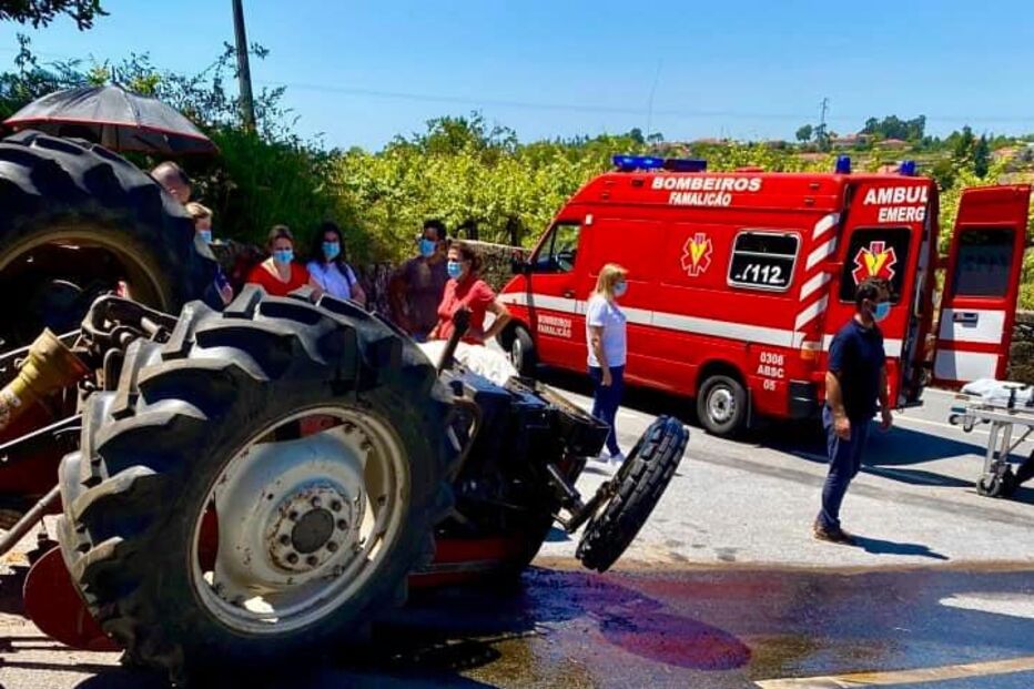 Capotamento de trator fere homem em Famalicão
