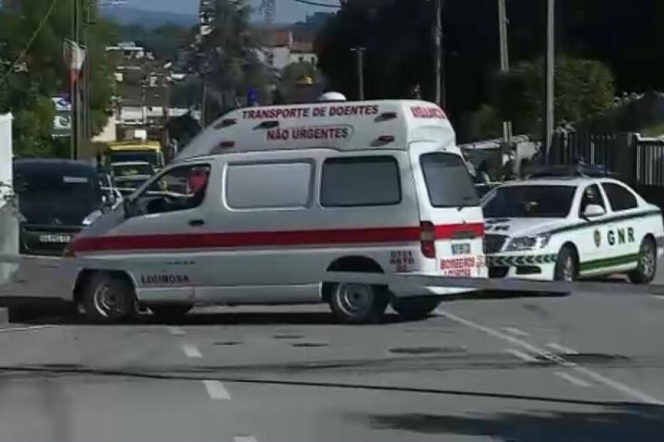 Ciclista morre em choque com carro em Santa Maria da Feira