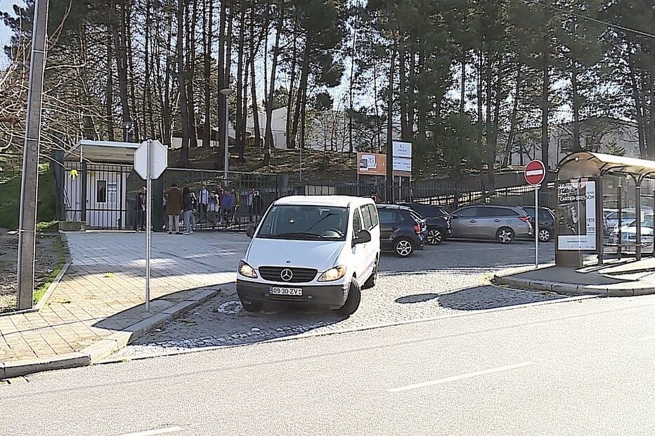 Tentativa de homicídio ocorreu em janeiro de 2020, na Escola EB2,3 de Santa Bárbara, em Fânzeres, no concelho de Gondomar   