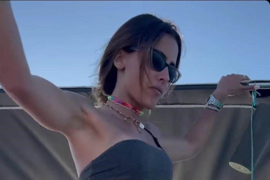 Carolina Patrocínio dança twerk em Ibiza