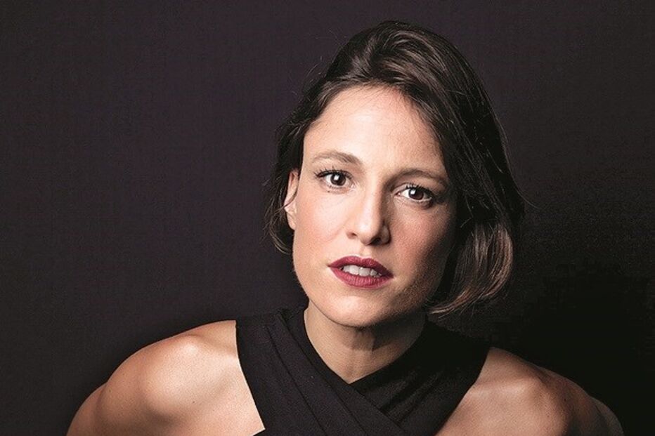 Carminho atua no Música no Parque no final de julho