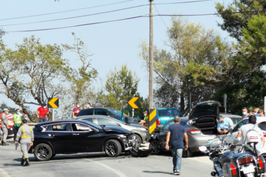 Bebé de um mês entre os quatro feridos numa violenta colisão em Setúbal