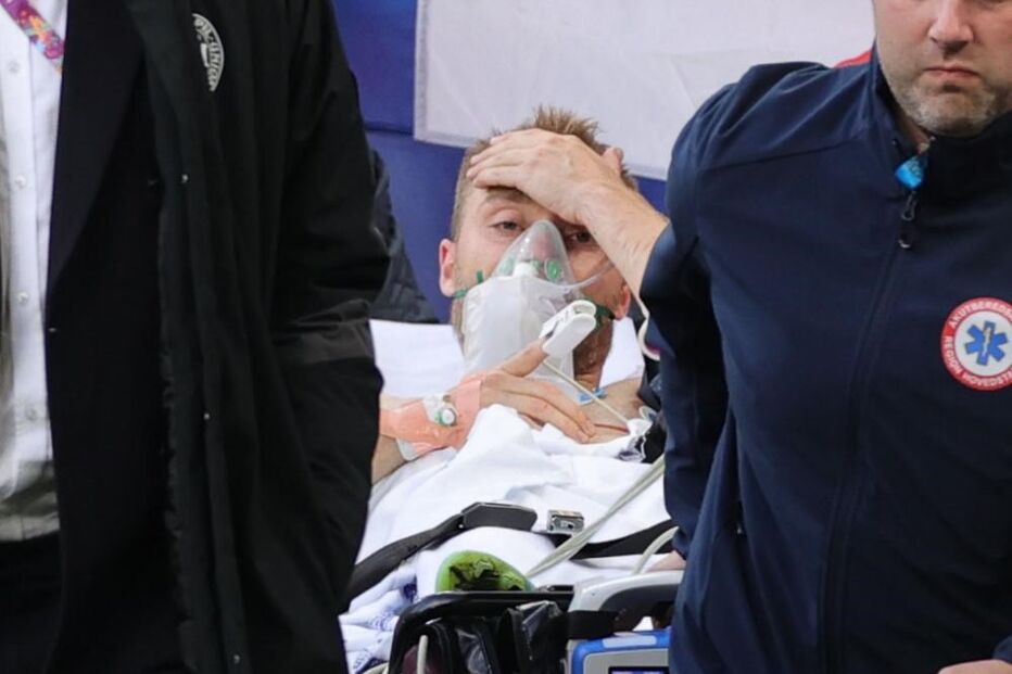Eriksen abandona relvado já consciente