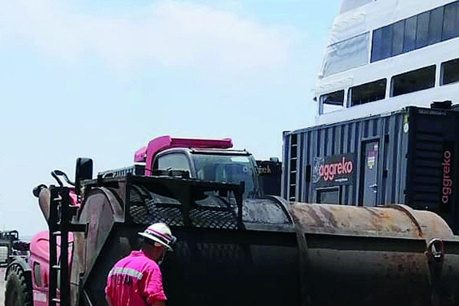 Máquina atingiu Olexander