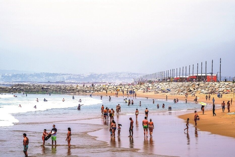 Costa de Caparica: praia em Almada esteve com ocupação elevada, mas o distanciamento entre os banhistas foi cumprido