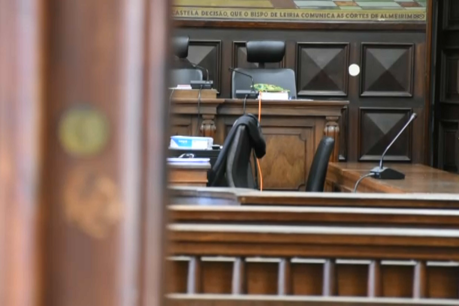 Homicida sai da prisão para aterrorizar família em Ourém