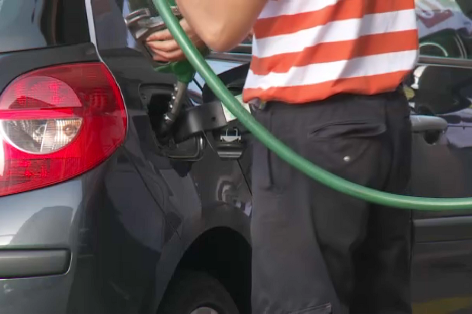 Preço do petróleo faz disparar combustíveis