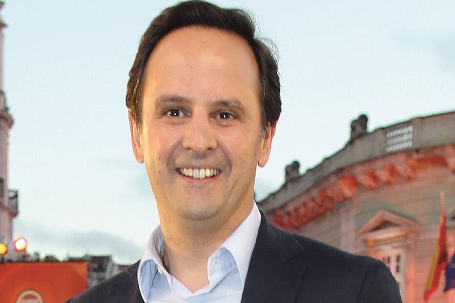 Fernando Medina, presidente da Câmara de Lisboa, está debaixo de fogo