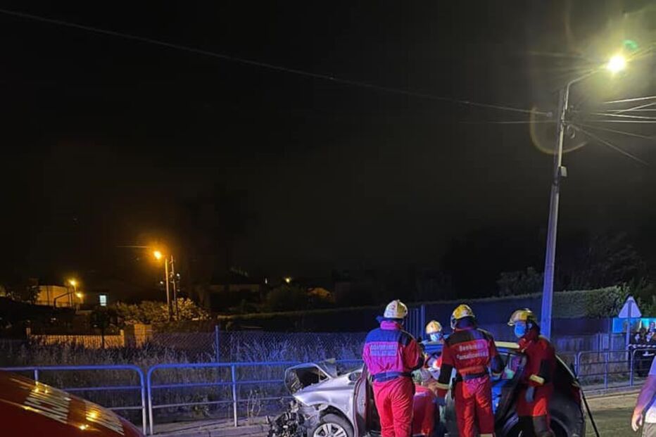 Colisão frontal em Famalicão faz dois feridos