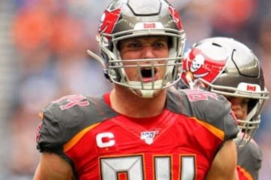 Carl Nassib, jogador de futebol americano da NFL 