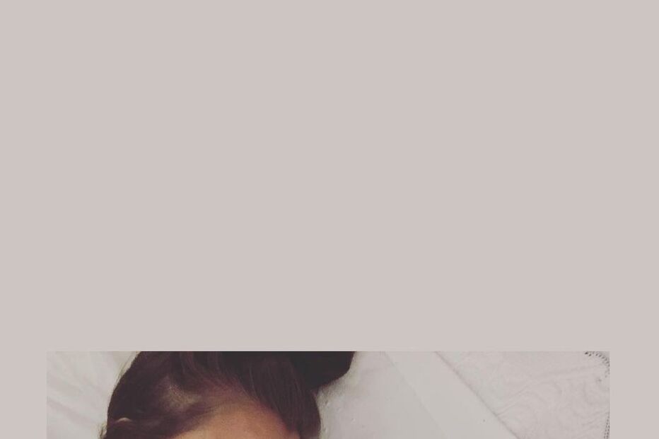 Carolina Deslandes e o filho Santiago