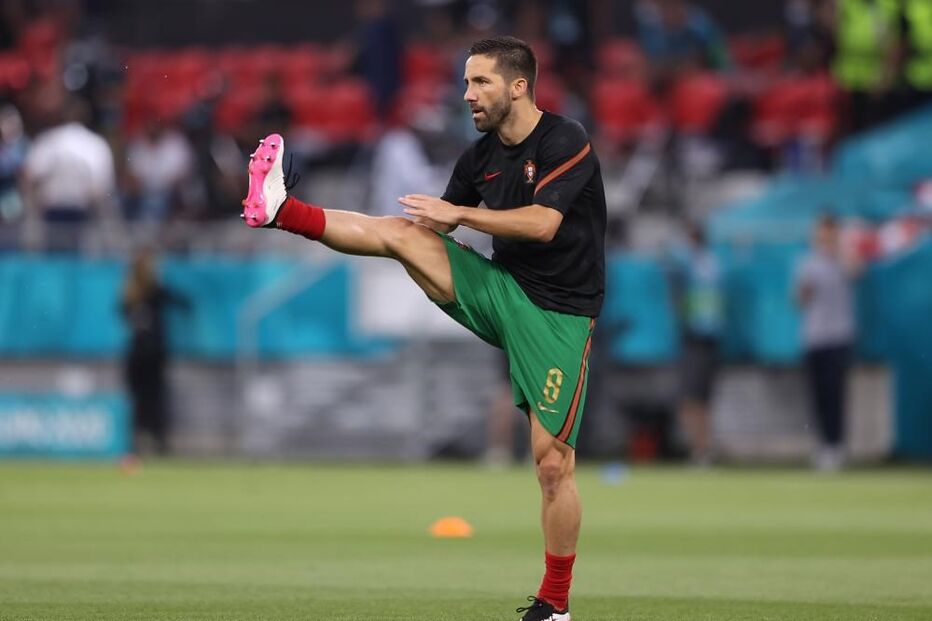 Portugal e França aquecem no relvado