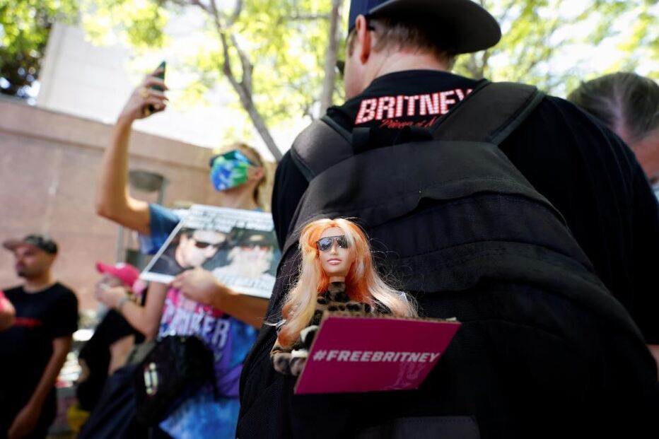 Muitos fãs mobilizaram-se com uma campanha online sob o slogan 