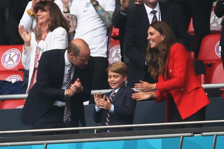 William, o príncipe George e Kate Middleton