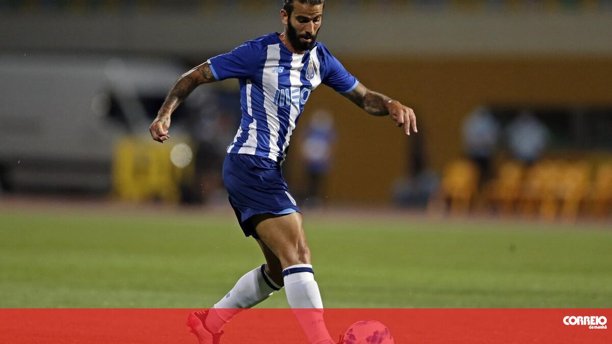 “He will always be with me wherever I am”: Sergio Oliveira says goodbye to Porto