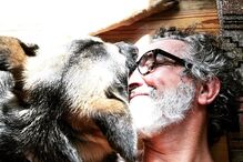 Rogério Samora e a cadela, Roca