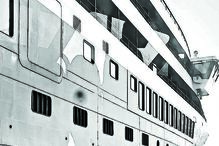 É neste barco que a apresentadora está de férias