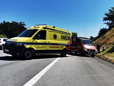 Três feridos em colisão frontal no Arcos de Valdevez