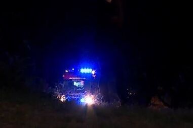 O momento em que o corpo do atleta é retirado de zona de vegetação no Marco de Canaveses