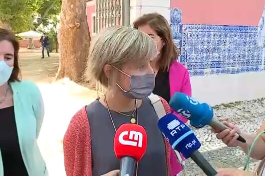 "Estamos preparados para vacinar abaixo dos 18 anos na segunda semana de agosto", diz Marta Temido