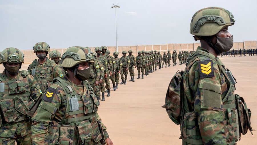 Militares e polícias do Ruanda