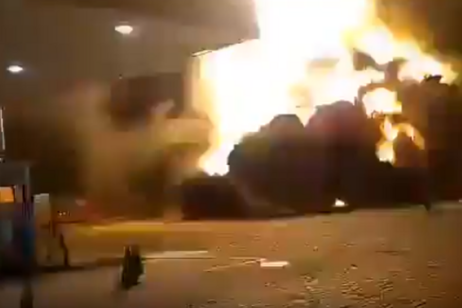 Explosão em posto de combustível em São Paulo