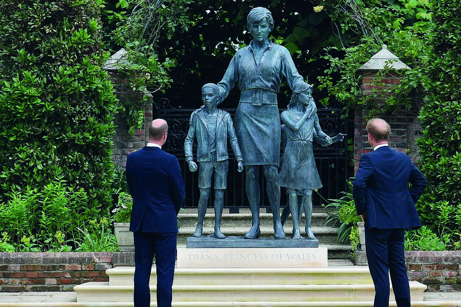 Estátua de homenagem à Princesa Diana
