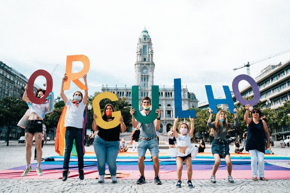 Centenas de pessoas participaram na Marcha do Orgulho Gay no Porto