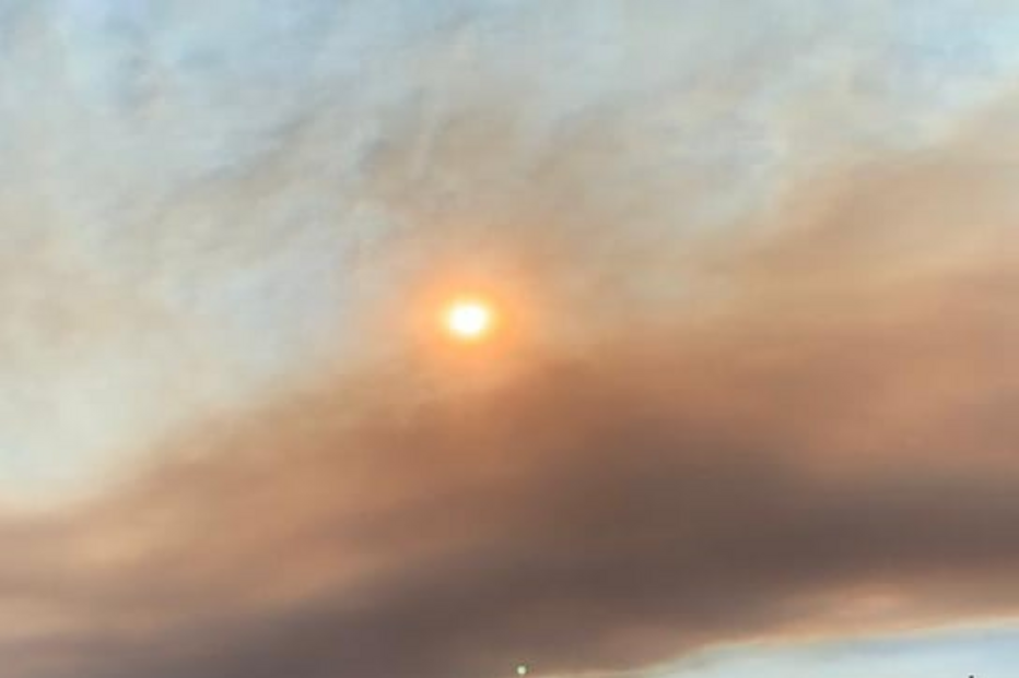 Violento incêndio obriga Chipre a pedir ajuda à União Europeia e Israel