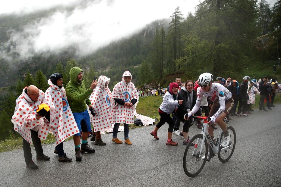 2021-07-04T164131Z_807639144_UP1EH741AD5BE_RTRMADP_3_CYCLING-FRANCE.JPG (10416702) (Milenium)