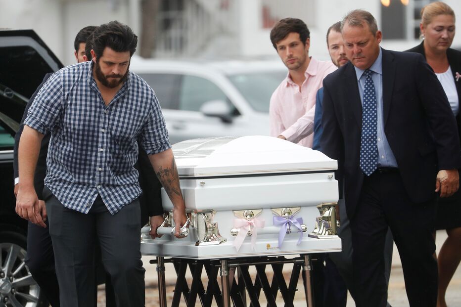 Marcus Guara, a mulher Ana e as duas filhas, Lucia e Emma, de 10 e 4 anos, respetivamente, foram homenageados por familiares e amigos