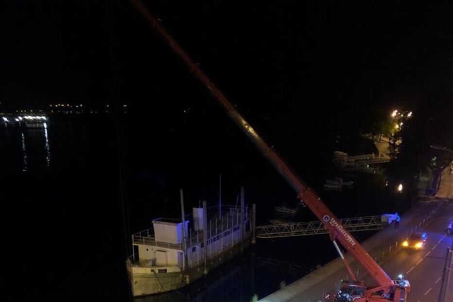 Homem morre em despiste de carro que caiu ao rio douro no Porto. Mulher ficou ferida