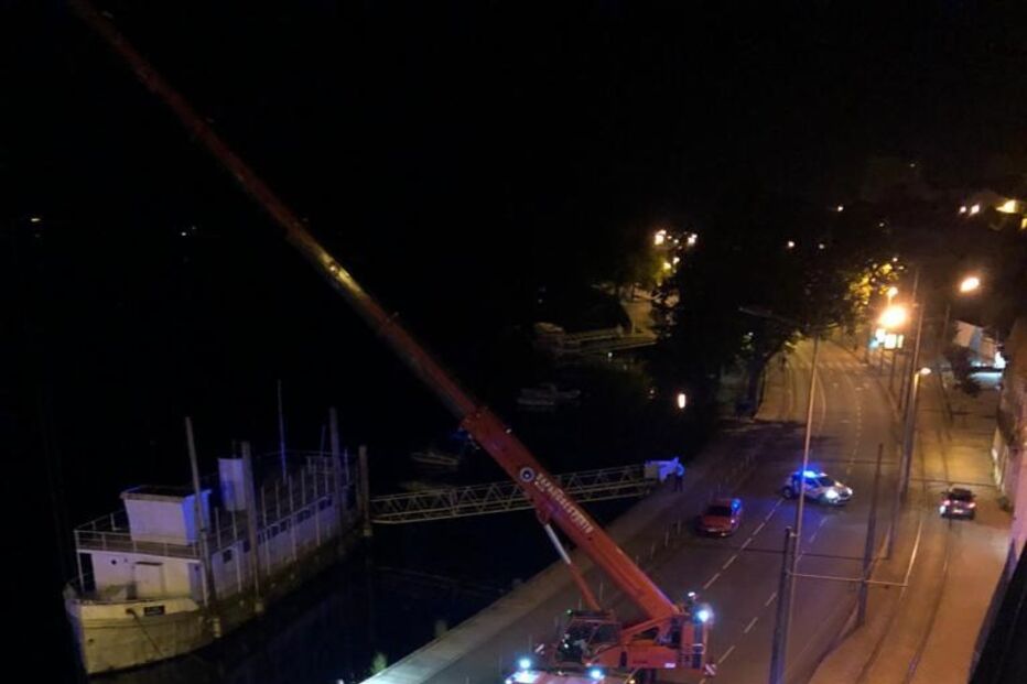 Homem morre em despiste de carro que caiu ao rio douro no Porto. Mulher ficou ferida