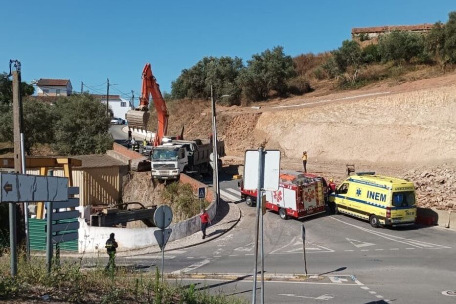 Acidente de trabalho provoca dois feridos ligeiros em Odemira