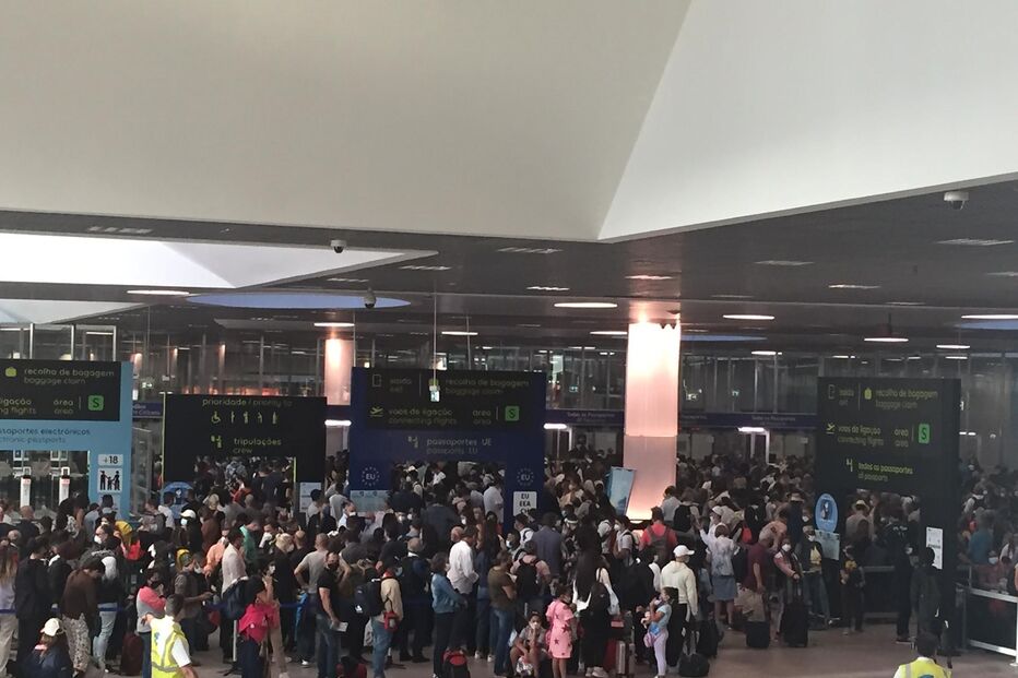 Greve do SEF provoca longas filas no Aeroporto de Lisboa