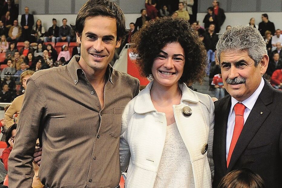 Luís Filipe Vieira com os filhos, Tiago e Sara. O filho é arguido no processo. A filha não é arguida  