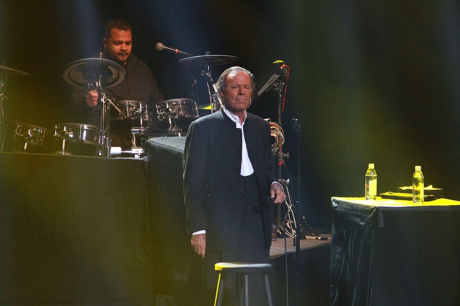 Imagem julio iglesias 18760492.jpg (10504760) (Milenium)