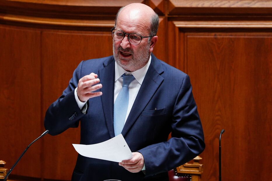 Matos Fernandes tutela o Ambiente