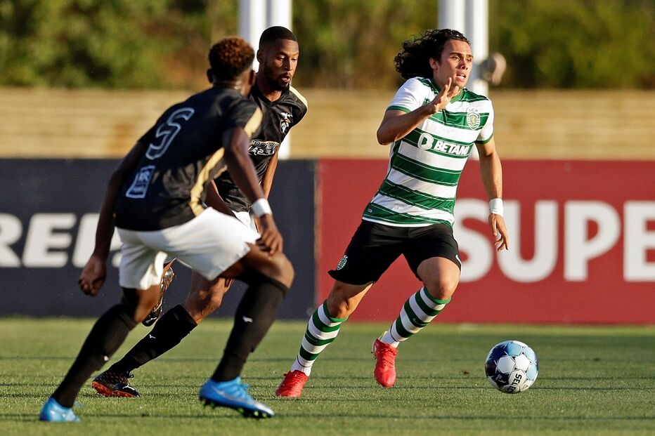 Gonçalo Esteves deixou excelentes indicações no jogo de preparação frente ao Portimonense