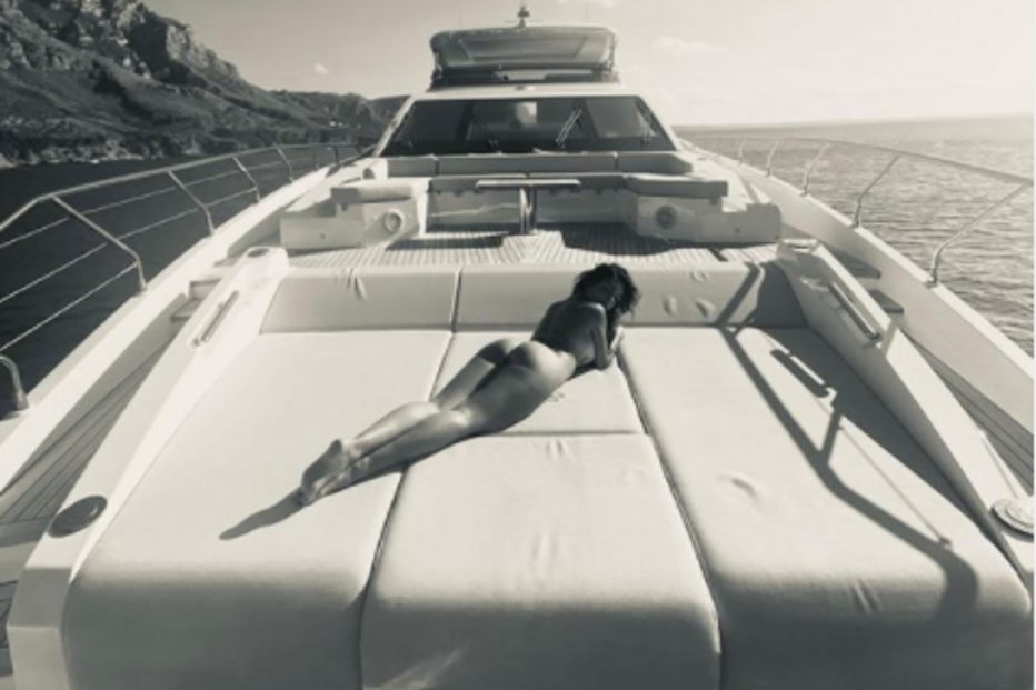 Georgina mostrou-se ao sol