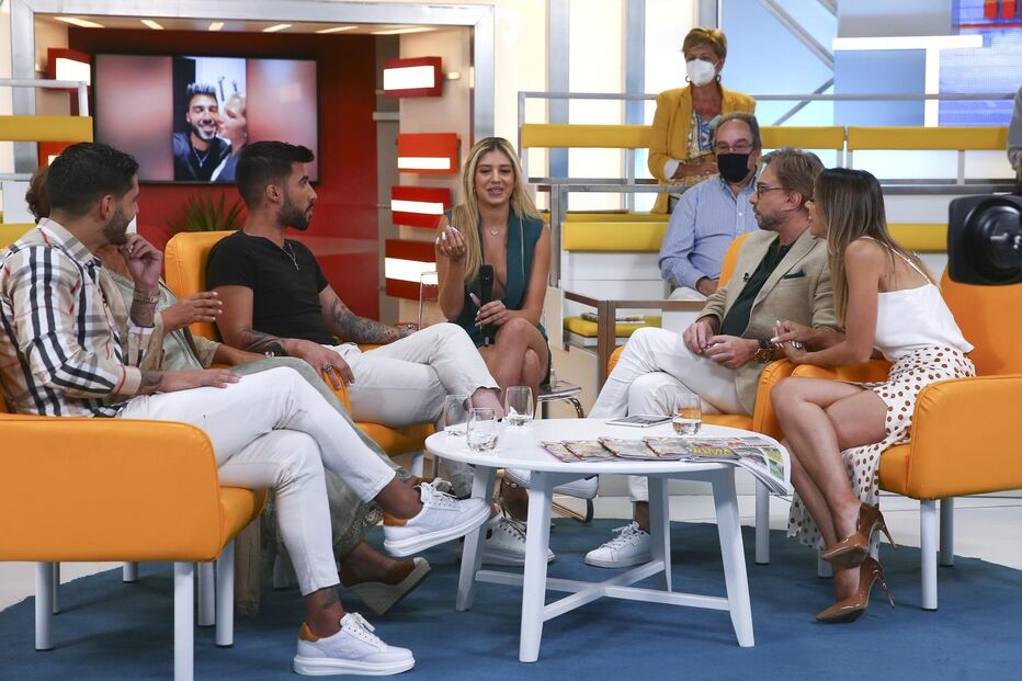 Iara Dias no programa 'Manhã CM'