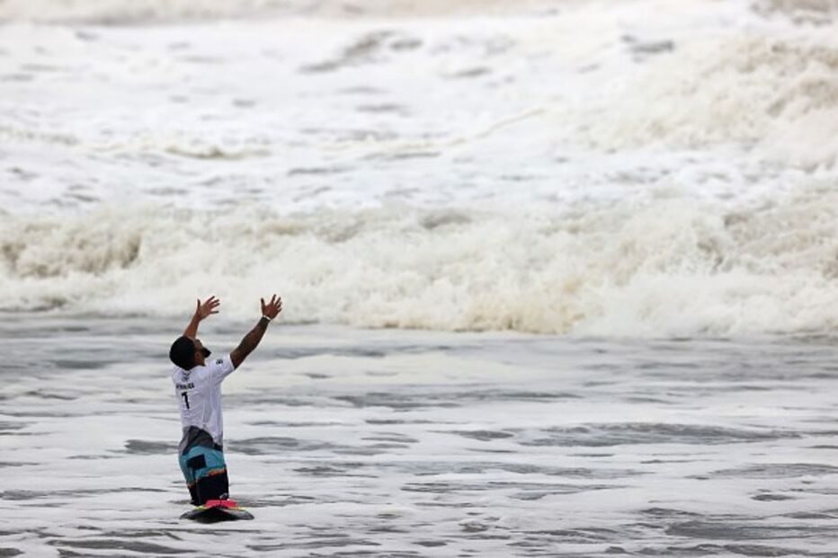 Ítalo Ferreira é o primeiro campeão olímpico de surf