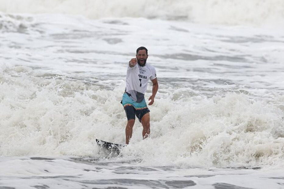 Ítalo Ferreira é o primeiro campeão olímpico de surf