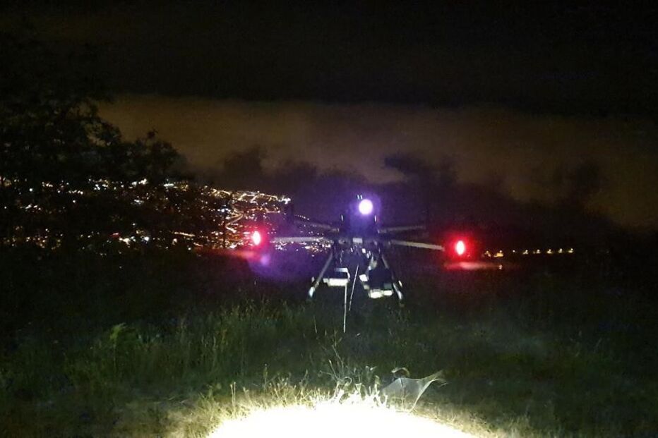 Drones da Forças Armadas detetaram, na madrugada desta quarta-feira, na ilha da Madeira, dois focos de incêndios florestais