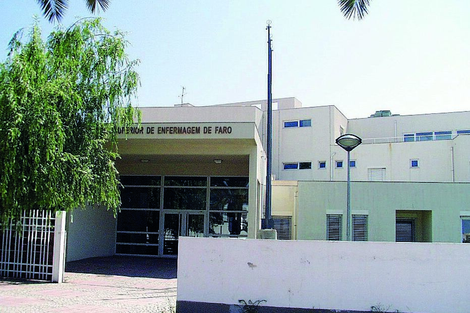 Antiga escola vai ser remodelada em Faro