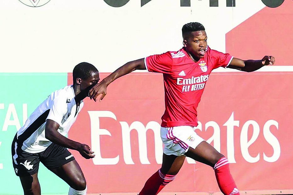 Florentino tem convencido o treinador Jorge Jesus ao longo da pré-época e a sua saída só avançará se o preço oferecido for atrativo para as finanças do clube